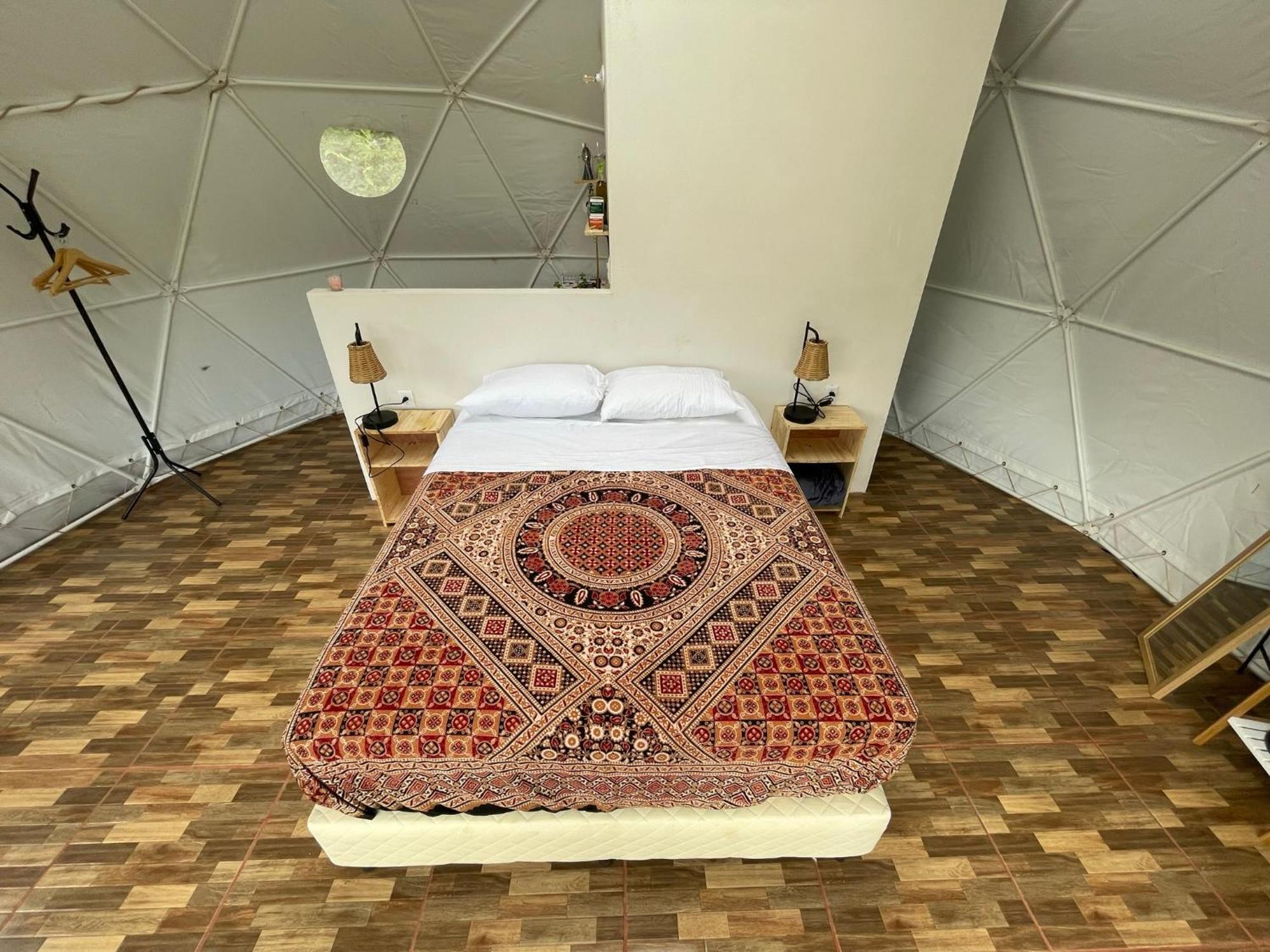 La Comarca River Glamping Dome Near Manuel Antonio Luaran gambar