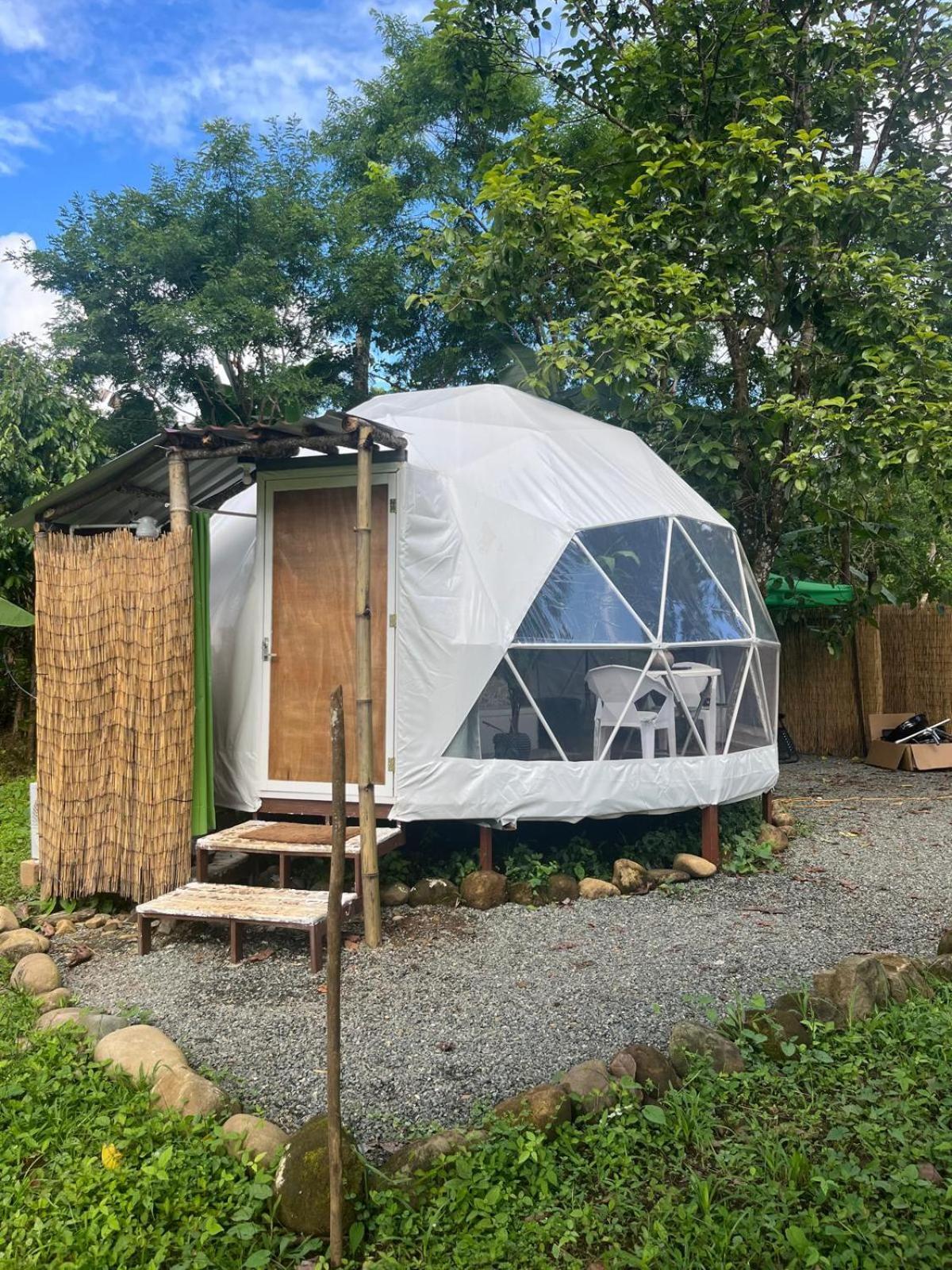 La Comarca River Glamping Dome Near Manuel Antonio Luaran gambar